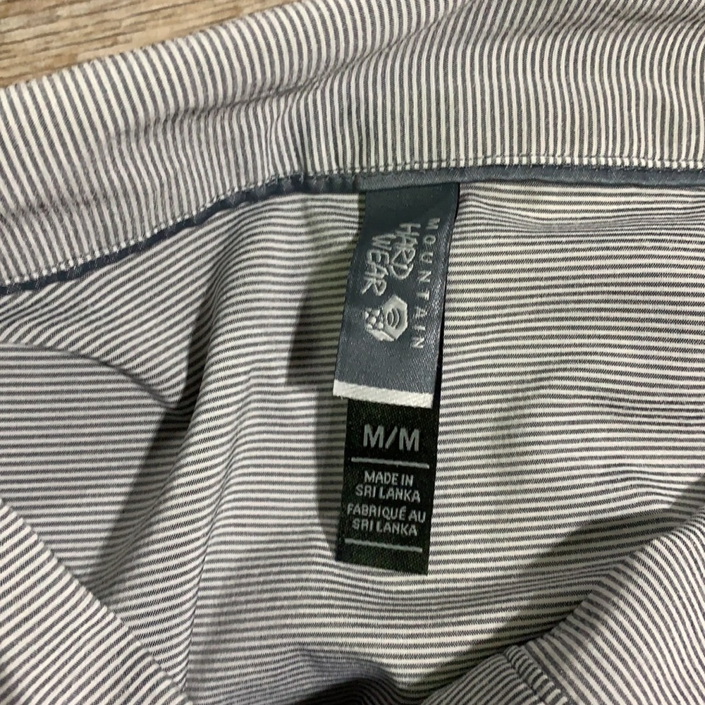 Mountain Hardware Citypass Popover Gray and White Stripe Shirt Med - Picture 9 of 9